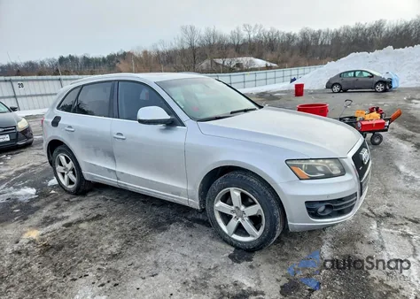 2010 Audi Q5 Premium Plus z USA, uszkodzony, nr VIN WA1LKAFP9AA065887